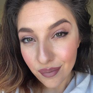 Meet your Posher, Shelby